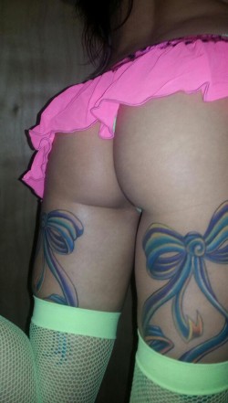 Ashlee Sapphire’s back leg tattoos